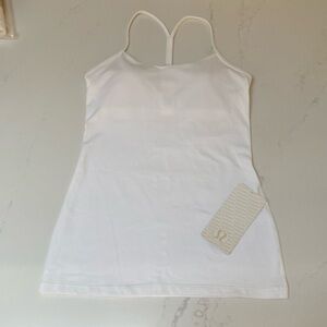 Lululemon power pose tank size 6 white NWT.